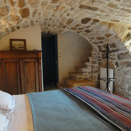 Maison d'hôtes D'hôtes Au Creux Du Chambon 4*