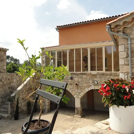 Maison d'hôtes D'hôtes Au Creux Du Chambon 4*